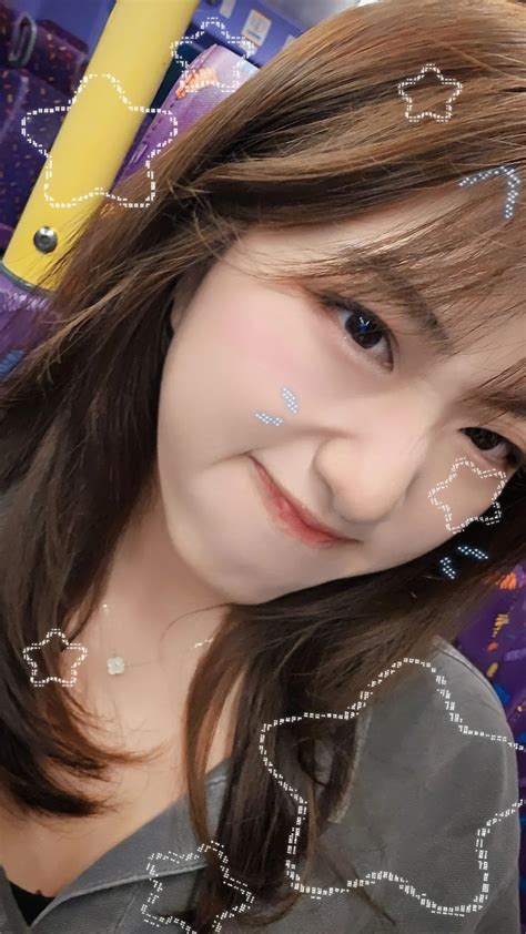hey.h17|@hey.h17 Hayley Wong Instagram profile, stories .